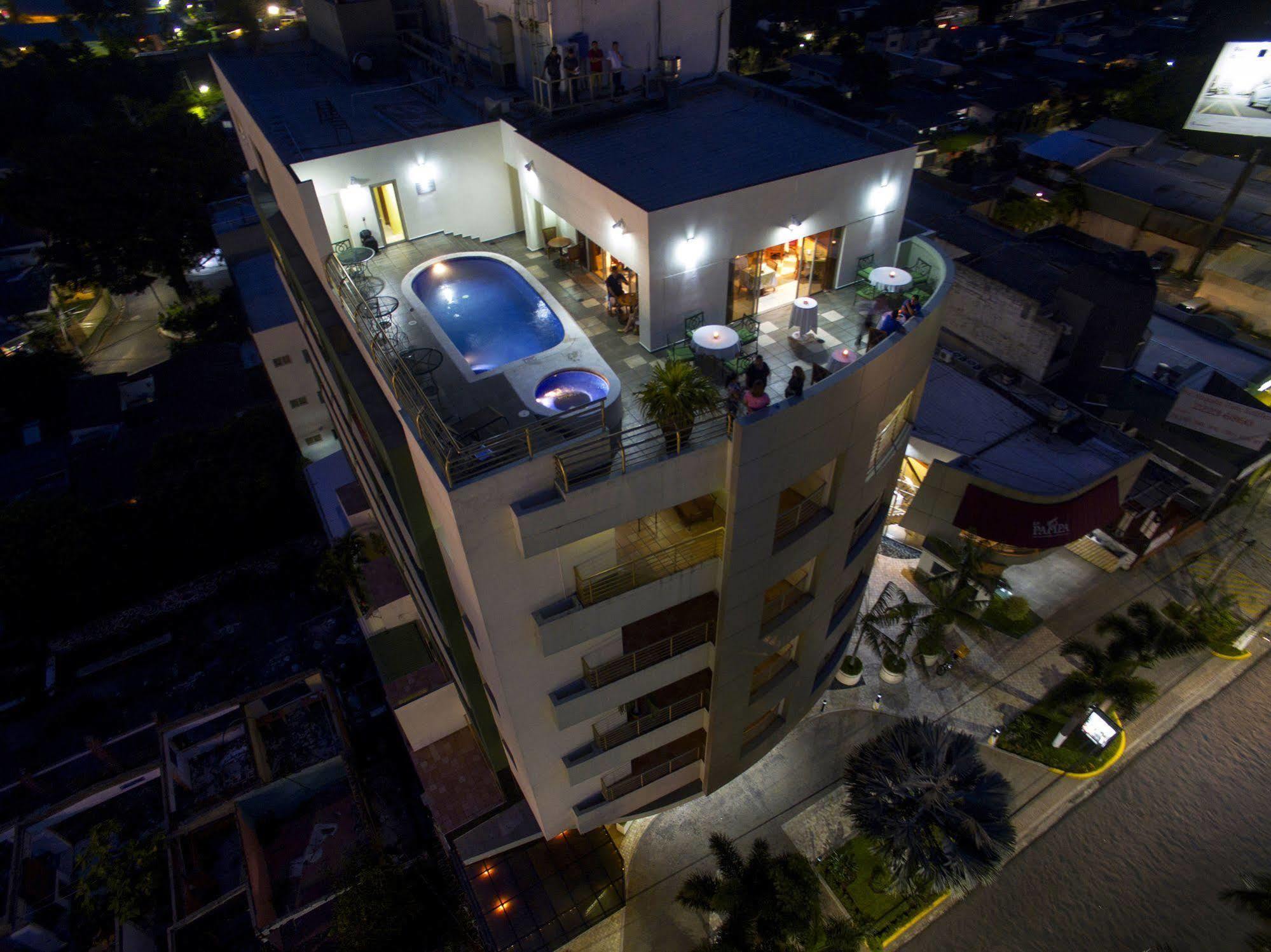 Suites Las Palmas, Hotel & Apartments. San Salvador Luaran gambar